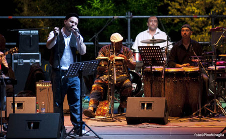 Raiz e Famoudou Don Moye - ONJ - Festival delle Ville Vesuviane (ph Pino Miraglia)