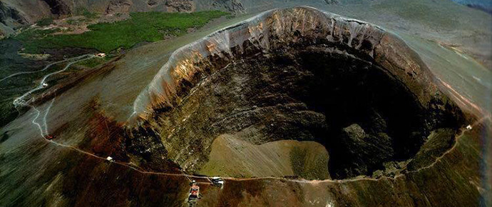 Enzo Avitabile sul Cratere del Vesuvio