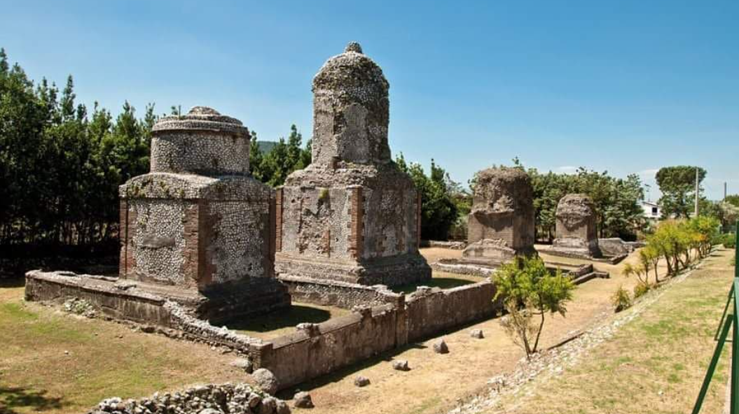 AREA ARCHEOLOGICA DELLA NECROPOLI MONUMENTALE DI AVELLA